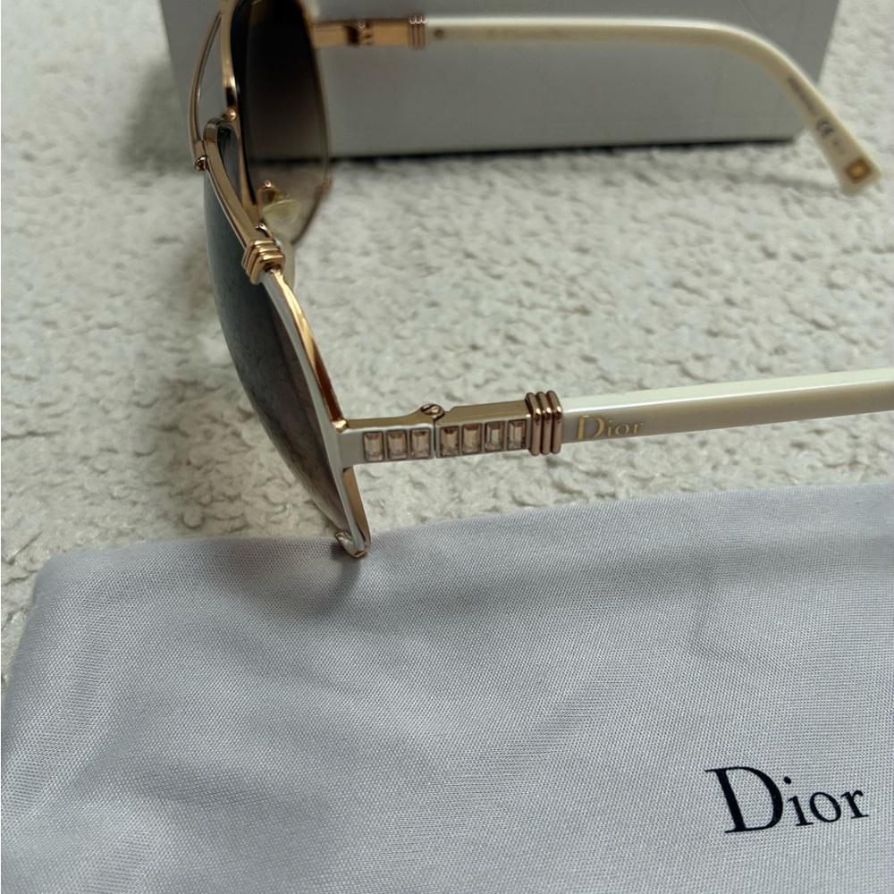 Dior Chicago 2 Aviator Sunglasses - Picture 7 of 7